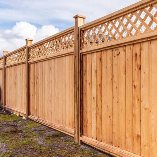 Commercial Cedar Fence Company Illinois